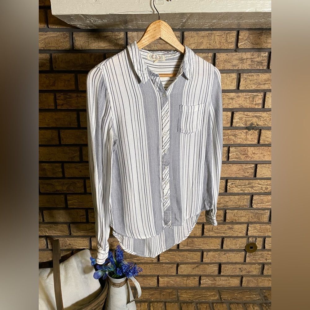 Pink rose striped button down